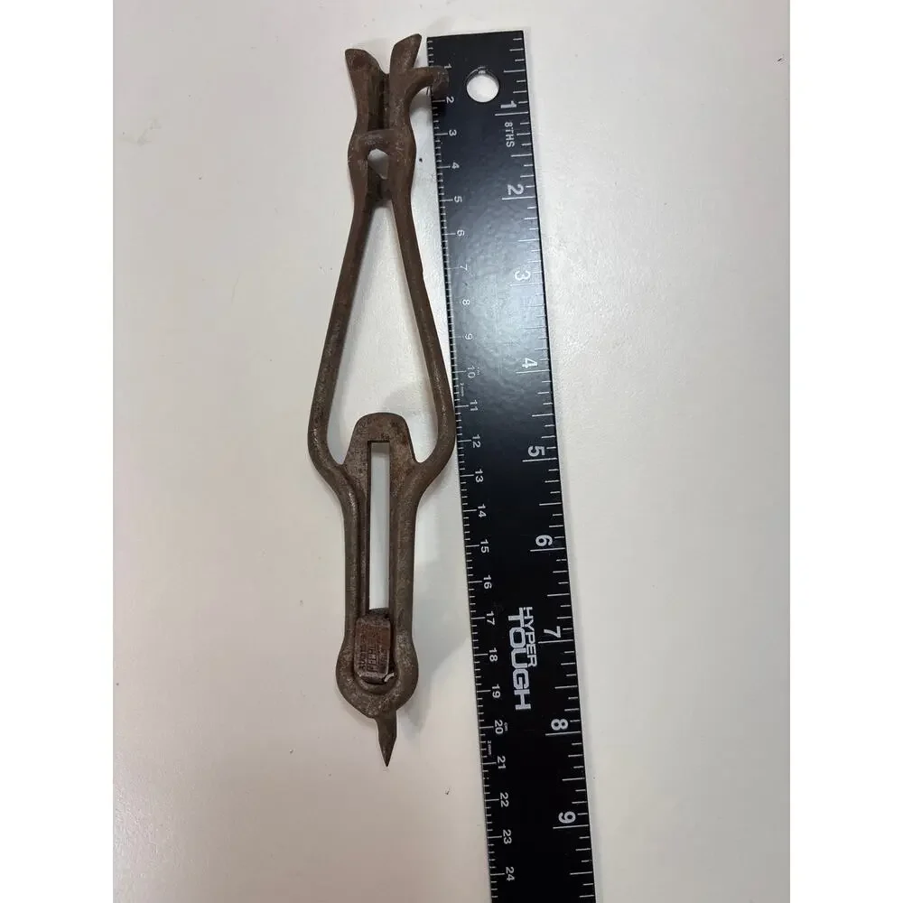 Antique Peerless Cast Iron Can Opener c1903 Hand Crank Tin Kitchen Tool USA